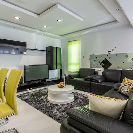 Sea Pearl Luxury Apartment โปดสตรานา ภายนอก รูปภาพ